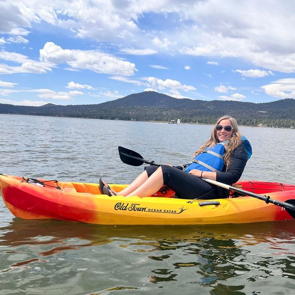 Meet your Posher, Beth - Picture 1 of 1